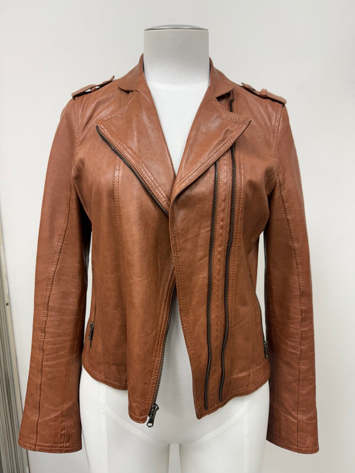 Vera Pelle, Jacket, 14