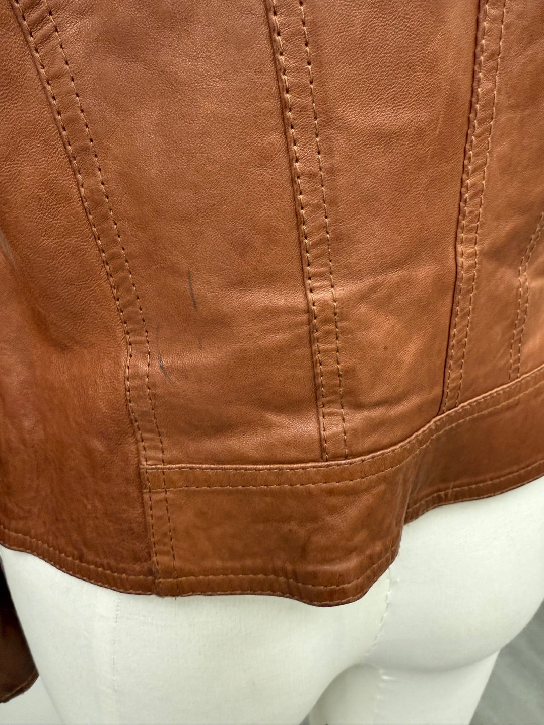 Vera Pelle, Jacket, 14