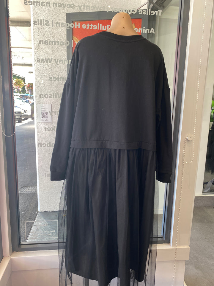 Curate, Dress, L