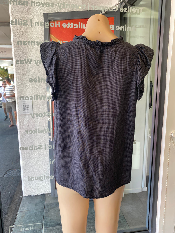 Briarwood, Top , M