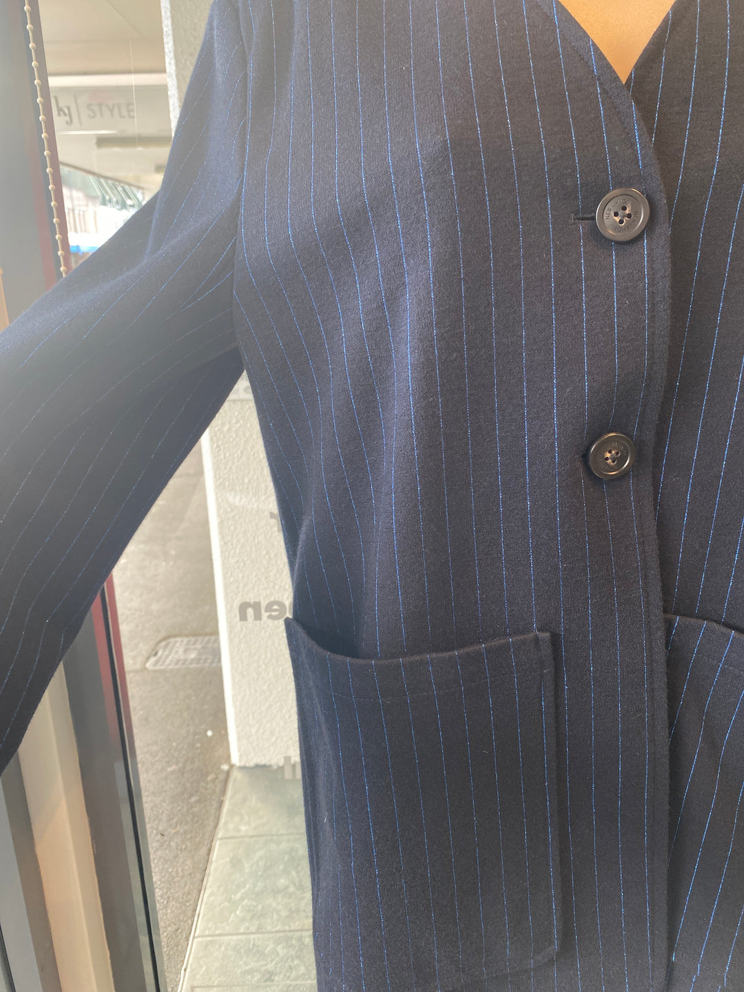 New Lands, Jacket, S/M